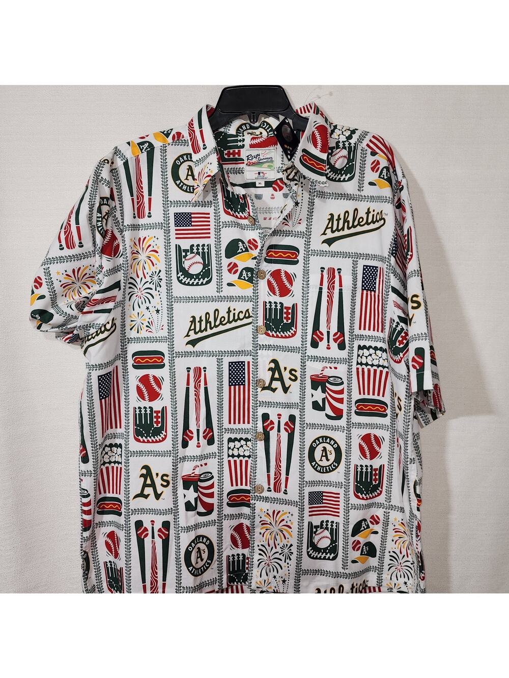 Oakland A short sleeve button up shirt size XL